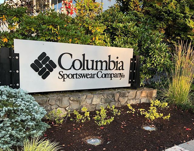 Коламбия чья. Columbia бренд. Columbia Страна бренда. Columbia Sportswear про бренд. Columbia Страна производитель бренда.