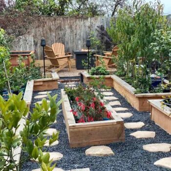 Raised Garden Bed Arrangement Ideas